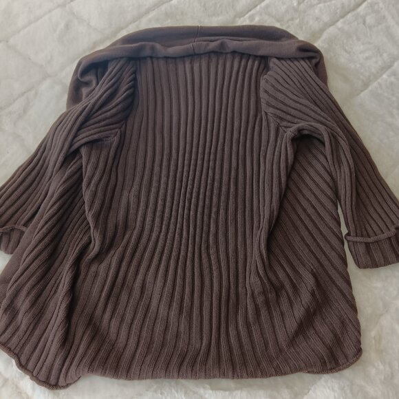 Brown Cardigan Size XL - Picture 8 of 11